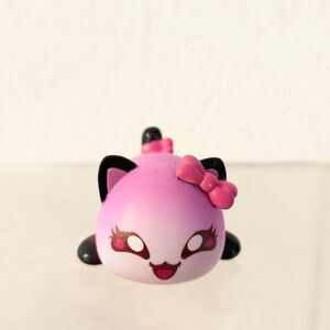APHMAU MeeMeows Surprise Vinyl Figure Litter 5 KC Bow Cat